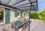 Location vacances Castelmoron-sur-Lot - Pet Friendly Home In Prayssas With Kitchen-3
