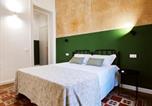 Location vacances  Ville métropolitaine de Palerme - Donna Oliva Guest House-3