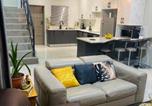 Location vacances Gaborone - Modern, two-story luxury house-3