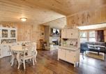 Location vacances Knoxville - Smokey Mountain Hideaway by Venture Smoky Mountains-2