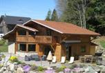Location vacances Liézey - Chalet bois à Liézey : confort moderne, terrasse, proximité Gérardmer et chemins pédestres - Fr-1-589-330-2