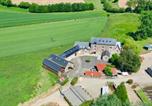 Location vacances  Mayenne - La Petite Maison-1