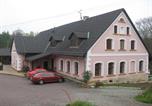 Location vacances Dvůr Králové nad Labem - Penzion U Pešíků-1