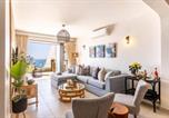 Location vacances Salt Rock - Chakas Terrace at Beachfront Apartments in Shakas Rock-1