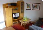 Hôtel Baabe - Ferienwohnung 14 im Fischerhaus mit Balkon-3