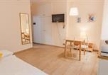 Location vacances Desenzano del Garda - Residenza al Castello - Italian Homing-1