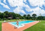 Location vacances Bucine - Aesthetic Farmhouse in Bucine with Barbecue-1