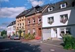 Location vacances Enkirch - Schönes Ferienhaus in Kövenig mit Terrasse, Garten und Holzkohlegrill-1