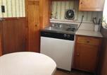 Location vacances Lake George - Amber Lantern Two-Bedroom Cottage-3