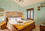 Location vacances  Province de Pistoia - Il Belvedere sulla Valle House-4