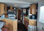 Location vacances Lowestoft - Charming 6 Berth Caravan With Decking By The Beach In Suffolk Ref 40107nd-4