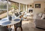 Location vacances Tongres - Charming chalet with Pond in Kortessem-2