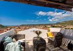 Location vacances Bosa - Single Tower House with an amazing view-1