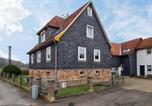 Location vacances  Gare de Suhl - 2 Bedroom Nice Apartment In Suhl-1