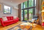 Location vacances Cambridge - 25a City Road · Luxury City centre townhouse with courtyard Pass the Keys-1