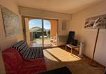 Location vacances La Môle - Rez-de-jardin T2 avec terrasse et parking - Fr-1-100-284-2