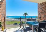 Location vacances Alexandra Headland - 2 bedrooms 2 baths with balcony and ocean views, across from ocean-2