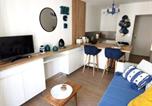 Location vacances Les Sables-d'Olonne - Le Palais Blanc - A 90m de la Grande Plage - Parking prive-2
