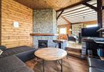 Location vacances Marche-en-Famenne - 4 Bedroom Nice Home In Rendeux-3