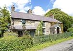 Location vacances Llanddyfnan - Buck Cottage-1