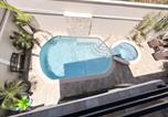 Location vacances  St. Joseph - Pineridge Hideaway 1 Bedroom Apartment #2-3