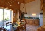 Location vacances  Loire - Gîte 75m² avec terrasse, nature et Vtt - Fr-1-496-99-3