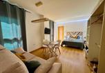 Location vacances  Badalone - Apartamentos Suites Capitolio-3