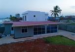 Location vacances  pongwe - Steps to Sand Oceanfront Uroa-4
