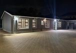 Location vacances Brakpan - Heartwood Haven guest house-3