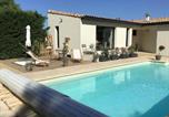 Location vacances Caumont-sur-Durance - Studio au pied du Luberon-1