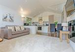 Villages vacances Tenby - Herons Brook Retreat Lodges-1