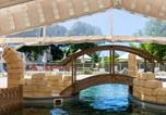 Camping Sainte-Catherine-de-Fierbois - Flower Camping Les Granges-1