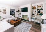 Location vacances Petersburg - Chic 3br Retreat Luxe Comfort Meets Nature-1