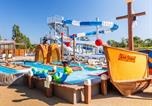 Camping avec Piscine Santa-Lucia-di-Moriani - Camping Marina d'Erba Rossa-1