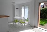 Location vacances Dives-sur-Mer - Cottage 3 pièces à Dives-sur-Mer, jardin privé, proche Port Guillaume, piscine, animaux acceptés - Fr-1-487-301-3