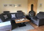 Location vacances Garz - Reetdachhaus Weißdorn 1-3