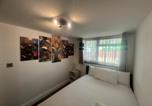 Location vacances Hounslow - Modern 2 Bdr Apt Havelock Road Ub2-3