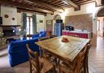 Location vacances Allerona - 3 Bedroom Stunning Apartment In Ficulle-3
