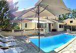 Location vacances Saint-Geniès-de-Malgoirès - Villa de charme à Martignargues avec piscine privée-1