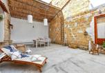 Location vacances Trappeto - 2 Bedroom Amazing Apartment In Trappeto-1
