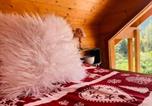 Location vacances Liézey - Chalet chaleureux à Gérardmer avec spa et sauna - Fr-1-589-843-4
