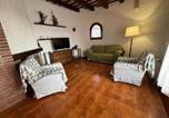 Location vacances Torroella de Montgrí - Casa con Gran Jardín Privado y Piscina Comunitaria en Torroella de Montgrí - Es-323-44-4