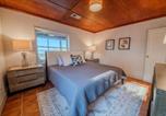 Location vacances Petersburg - The Bungalow Pool Dock Kayaks & Game Room-4