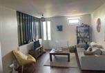 Location vacances Saintes - Appartement chaleureux au cœur de la ville-1