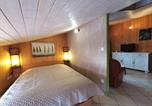 Location vacances Villeneuve-d'Allier - Charmant Gîte Rénové avec Sauna en Haute-Loire, Parfait pour Randonnées et Repos - Fr-1-582-344-4
