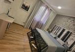Location vacances  Ville métropolitaine de Milan - Illuvia 2 Affitta Camere-2