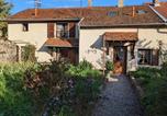 Location vacances Franche-Comté - Gîte de charme à Vauvillers avec jardin partagé - Fr-1-583-494-1