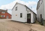 Location vacances  Gare d'Hereford - The Old Dairy-1