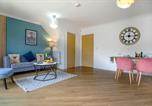 Location vacances Milton Keynes - Middleton House • Sleeps 6 • Free Parking • Garden • Work Desk • Fast Wifi • Yoko Property-3