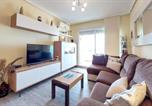 Location vacances Cabanes - Cozy Apartment In Cabanes With Wifi-4